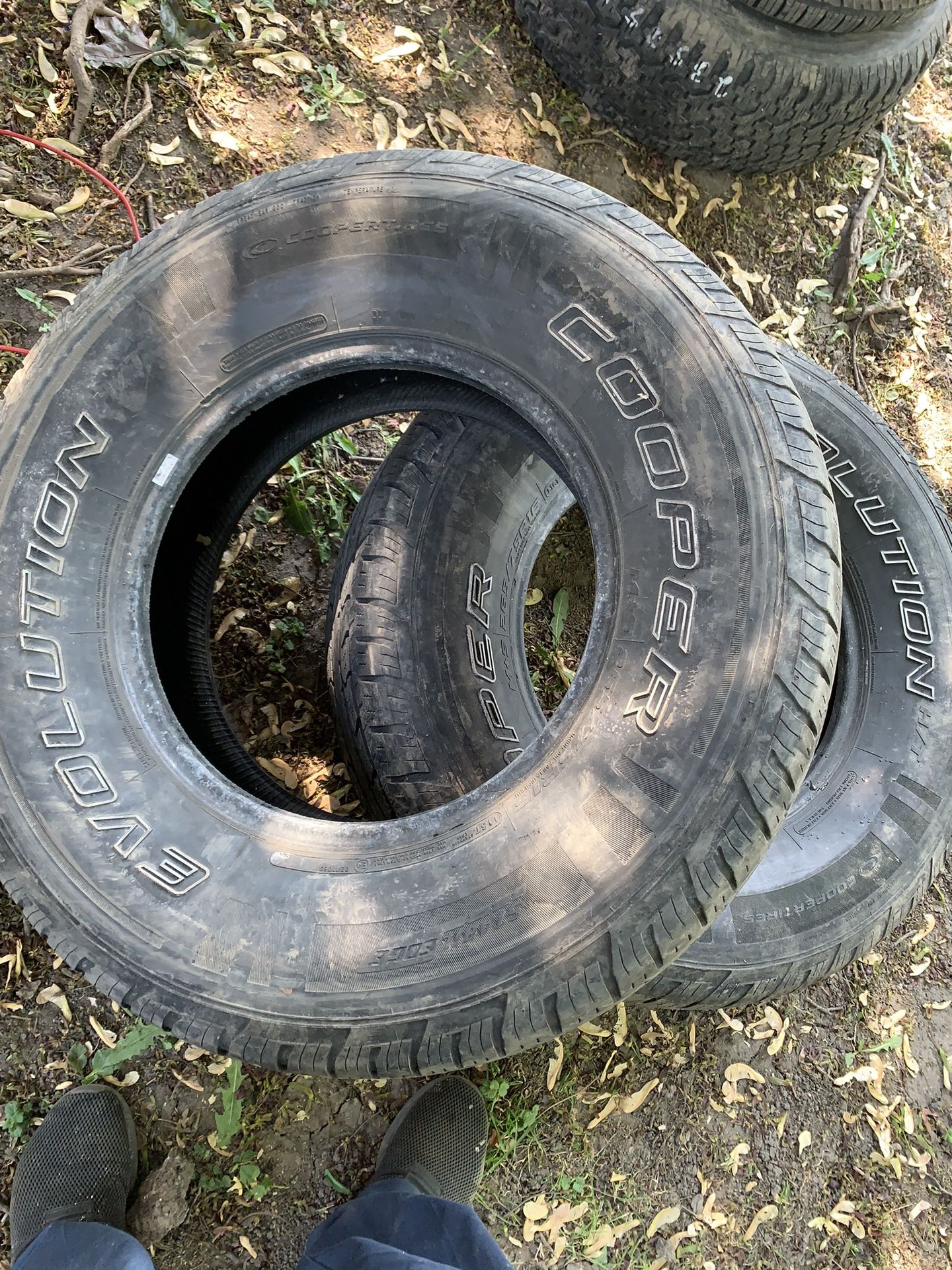 256/75/16 265/75r15 Tires