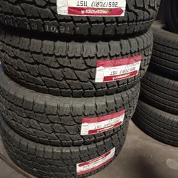 4 New Tires Installed/ Nuevas Llantas Instaladas 265/70/17 Land Spider Tires