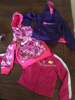 3 2t Nike hoodie sweaters