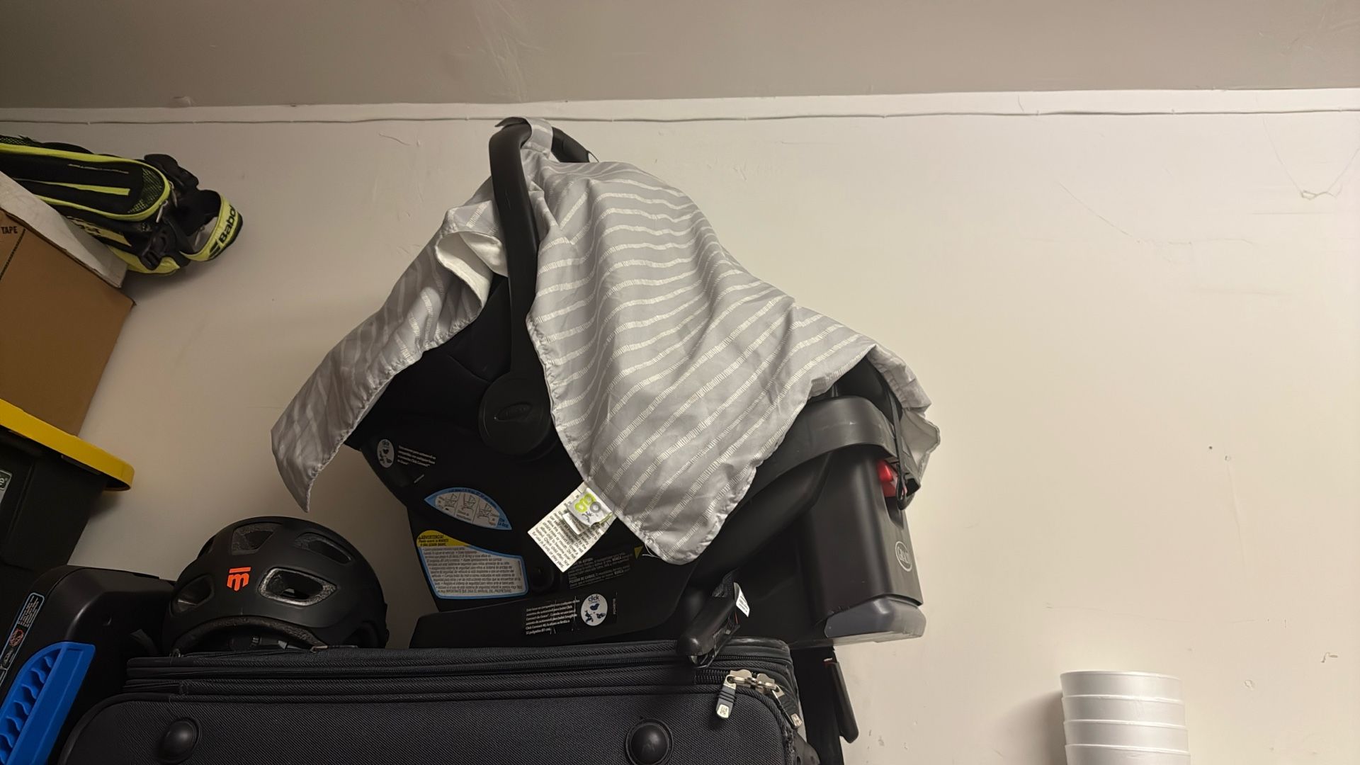 Graco Car Seat And 2 Bases