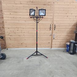 10,000-Lumen Twin-Head LED Work Light

