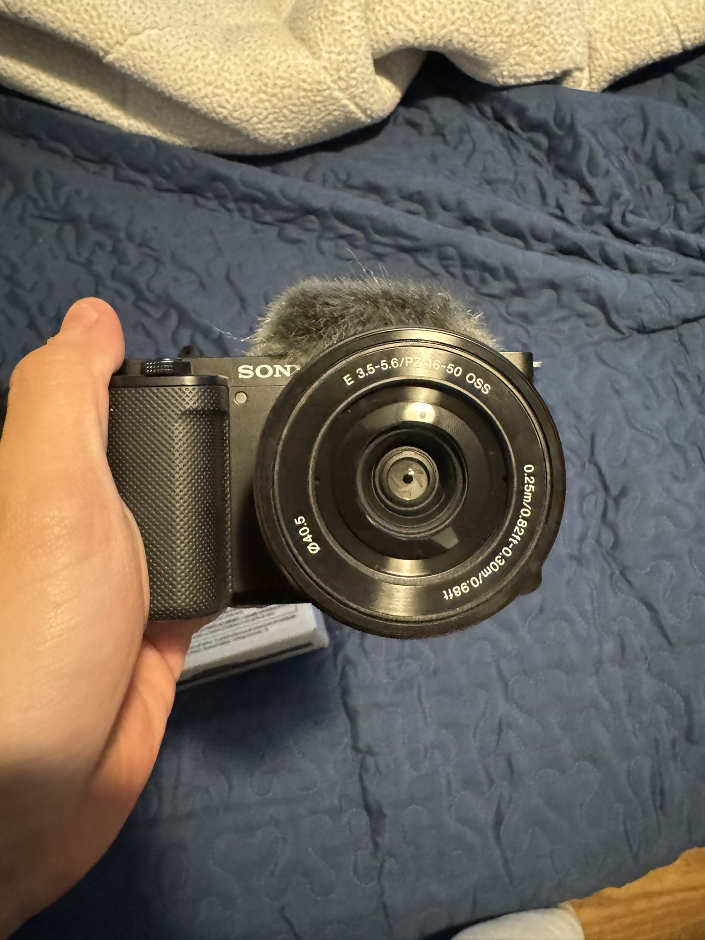 Sony Alpha ZV-E10 Power Zoom Lens 16-50mm