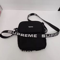 supreme ss18 nylon shoulder bag black
