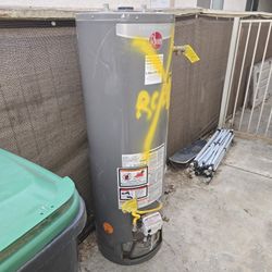 40 Gallon Used Water Heater