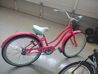 Hot pink beach cruiser