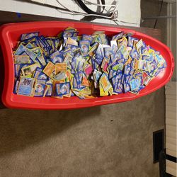 Lot Of 2600 Pokémon Cards