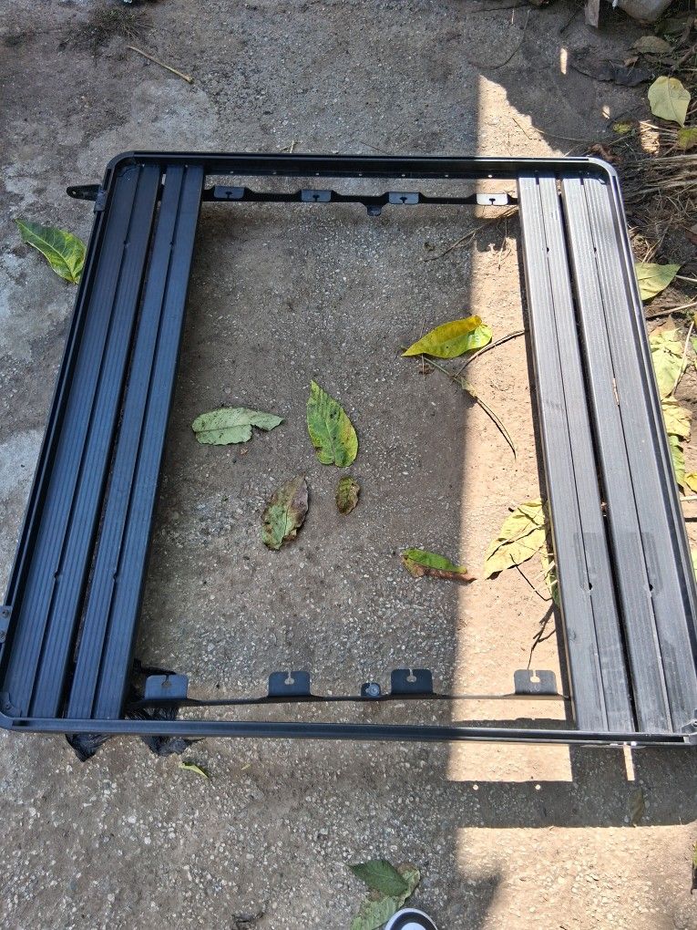 Roof Rack Brand Front Runner