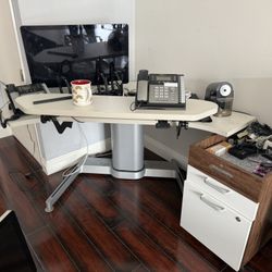 heavy Duty Standup Desk. Was Brand New 1200 Benn Using It Too Big For Office.