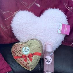 Valentines Gift 🎁 Victoria Secret Lotion Perfumes Ask For Price 