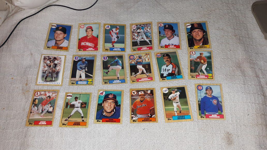 18 1987 topps baseball cards