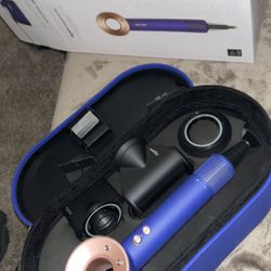 Dyson Supersonic Hairdryer (Gift Box)