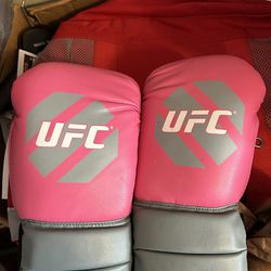 Pink UFC Womens Boxing Training Gloves 10oz MMA