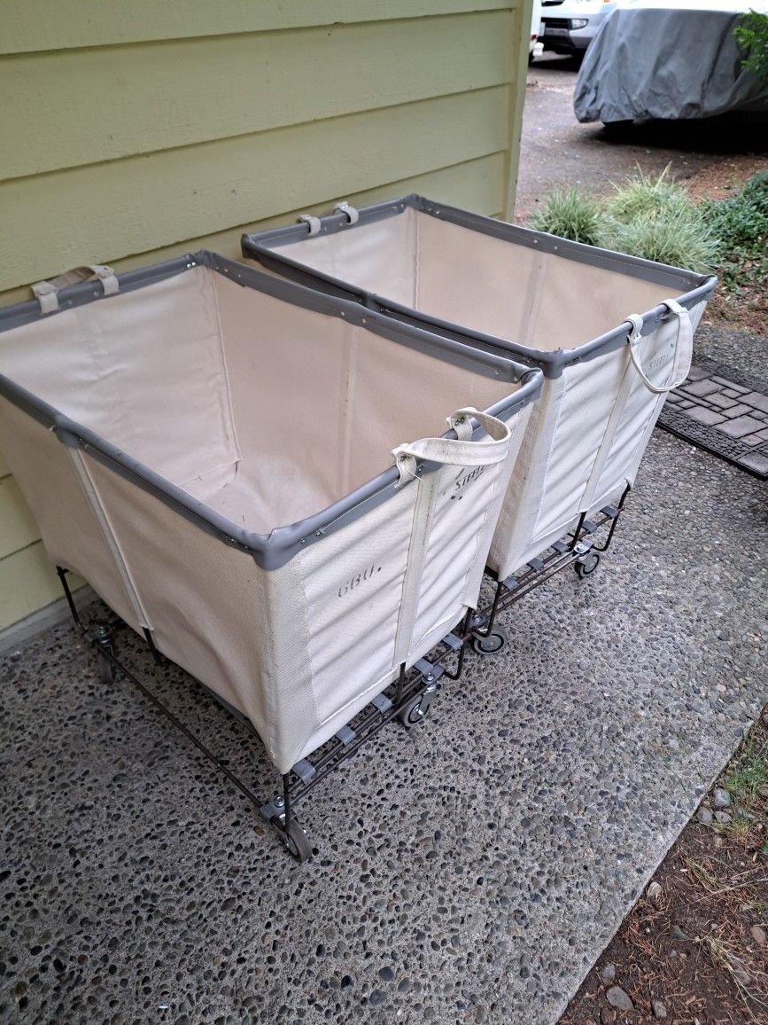 STEELE Canvas Elevated Truck Carts