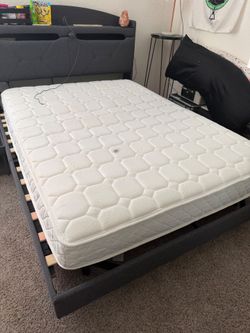 Full size mattress