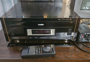 Pioneer LD-X1  Laserdisc Player.   Reference Player. Japanese Model