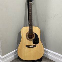 Acoustic Guitar With Carry Bag 