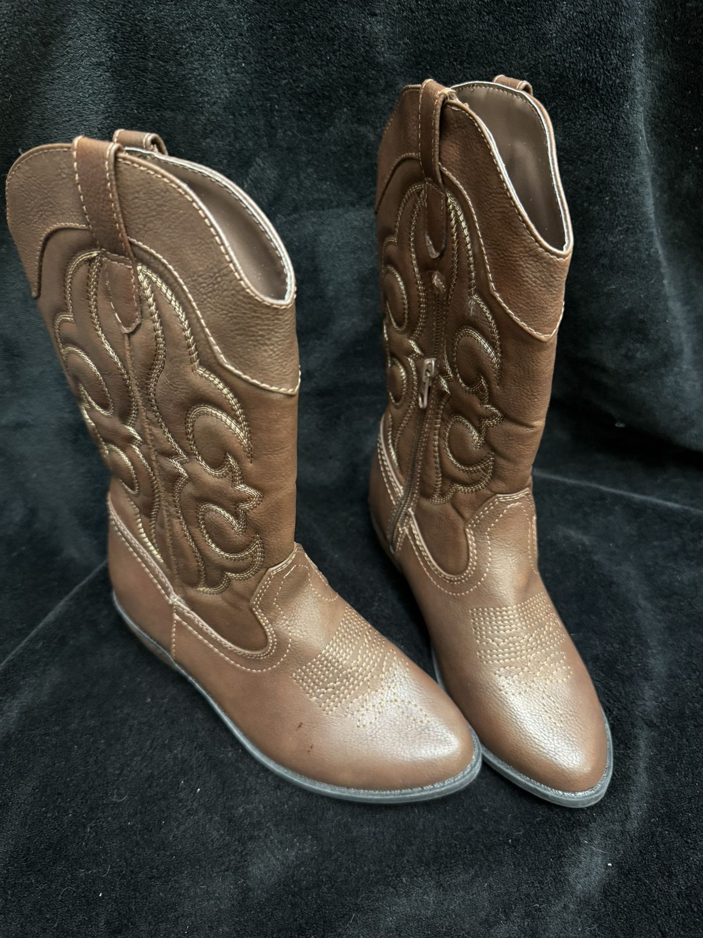 BROWN WESTERN COWBOY BOOTS - Kids Size 2