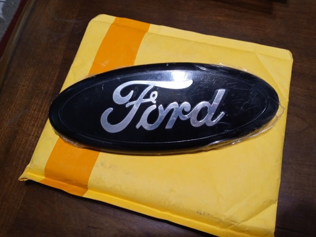 Ford 9" Grill or Tailgate Emblem