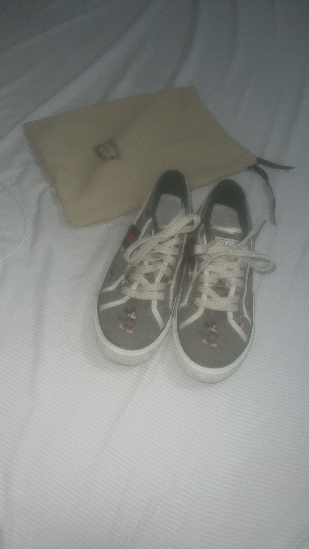 Shoes , Gucci