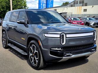 2023 Rivian R1S