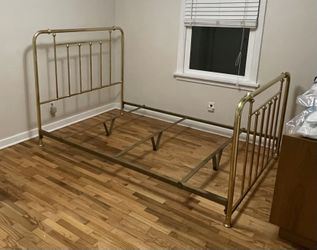 Vintage Brass Queen Bedframe