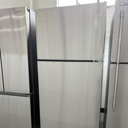 AMANA  30” 18.2 Cu Ft Capacity Refrigerator 