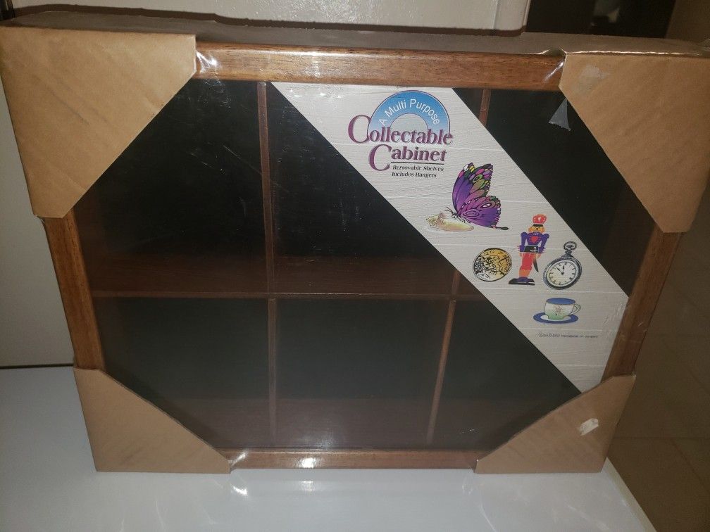 Cabinet collectible