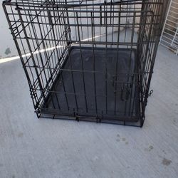 Metal Dog Carrier Medium Foldable With Slide Out Tray