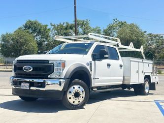 2022 Ford F550 Super Duty Crew Cab & Chassis