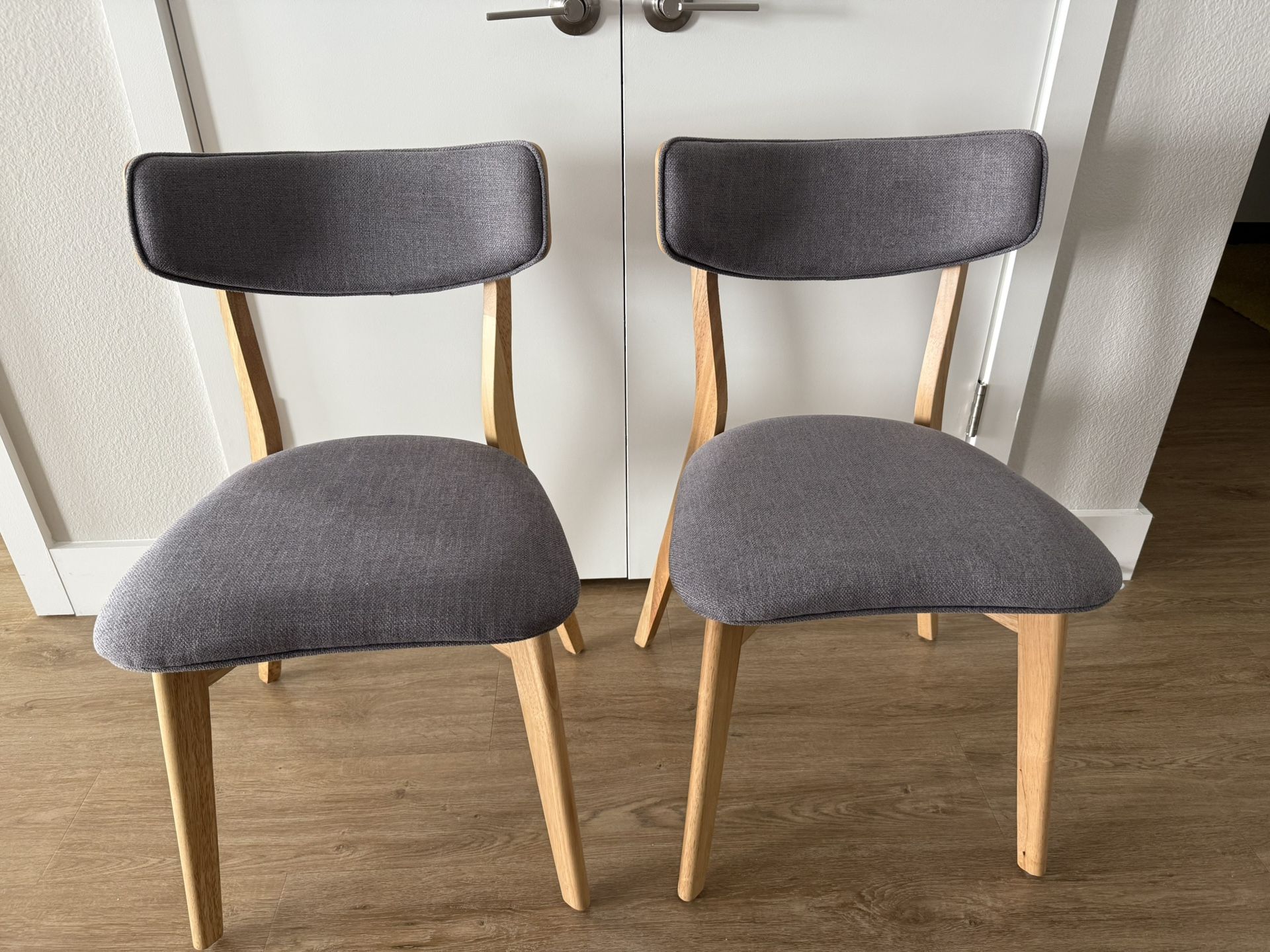 2 Chairs