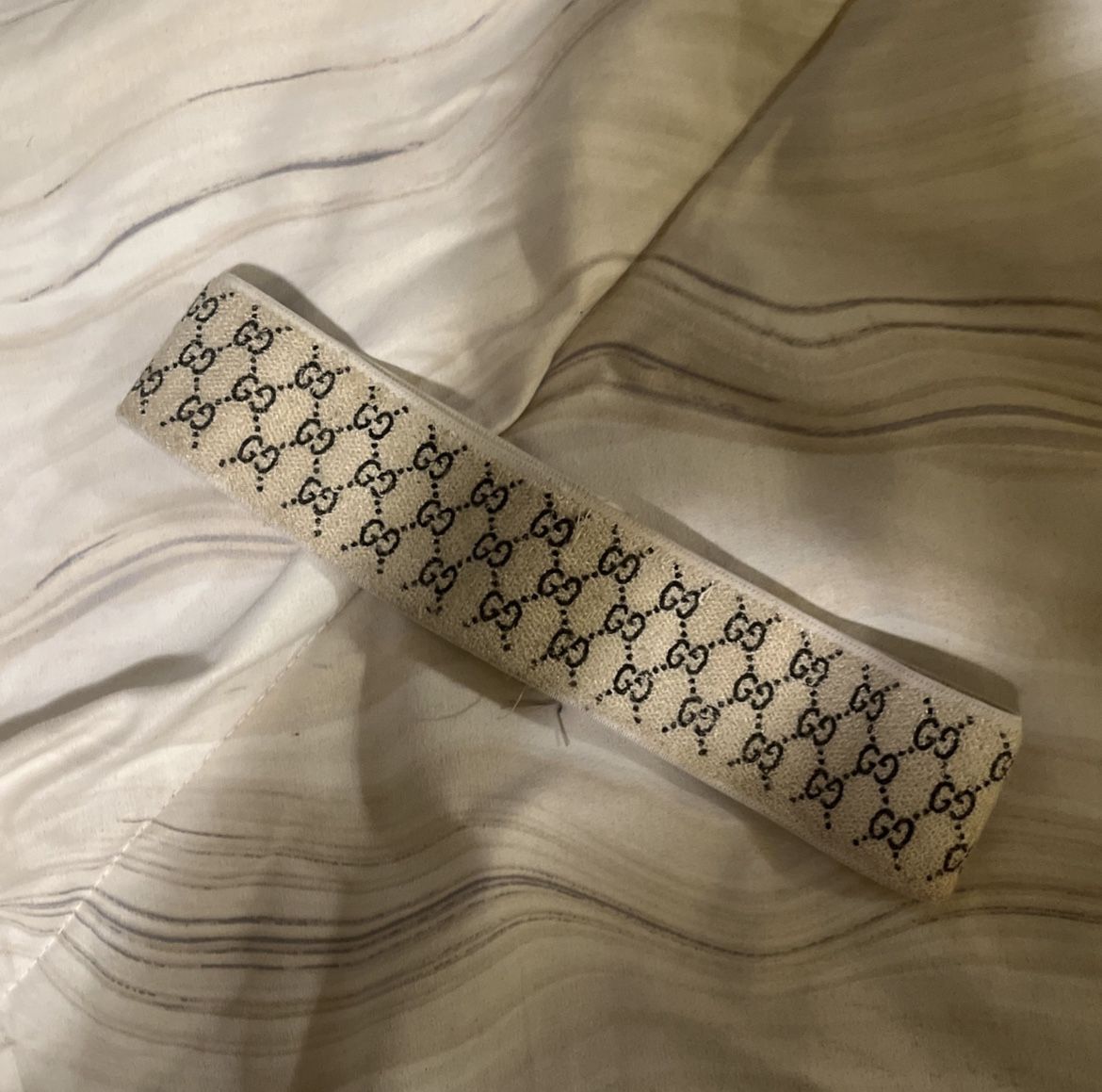 Real Authentic Gucci Headband Black And White , Got It For More Then 450$ Asking 200$ Lower Offers Accepted Read Description