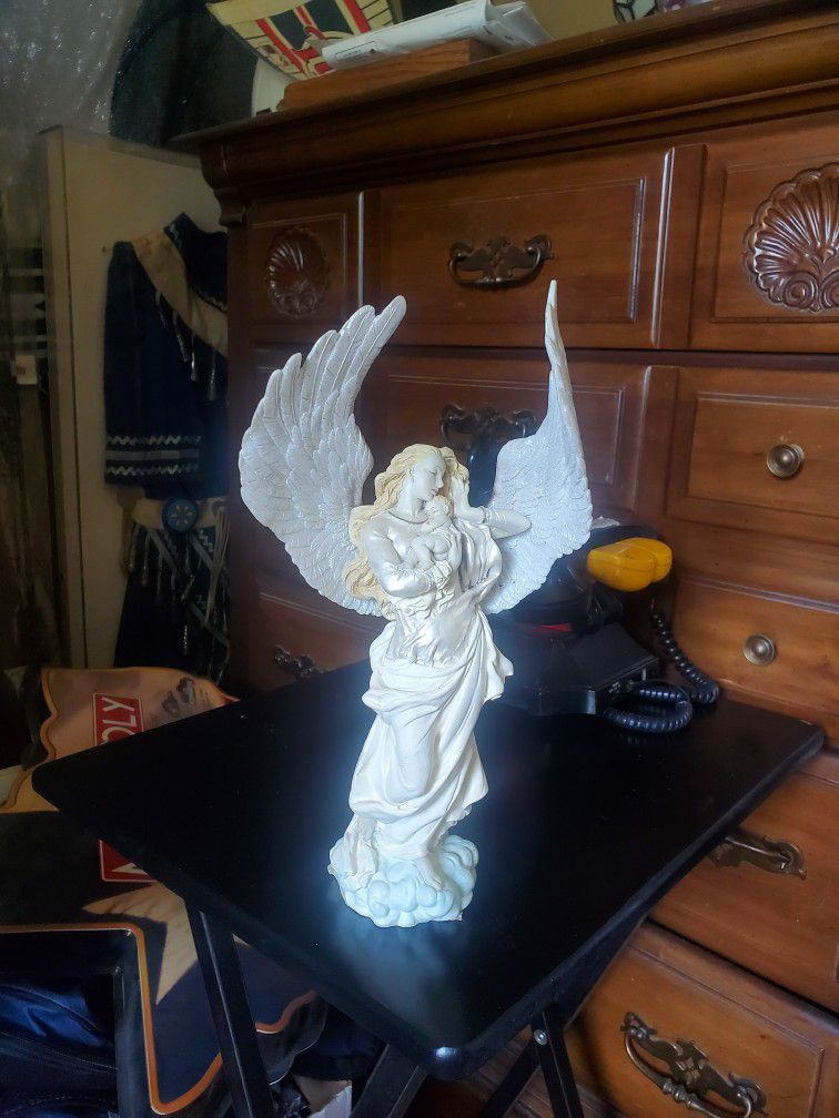 Angel Protecting Baby Statue Figurine 
