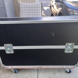 Fought Flight Case 50” TV