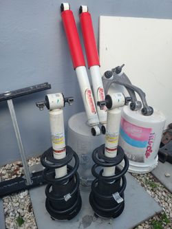 Rancho Shocks and struts with Upper control arm