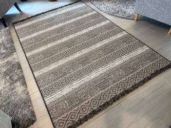 Origin 21 Indoor/Outdoor Area Rug 5-ft x 7-ft (5’1”x7’5”) Washable Neutral Geometric
