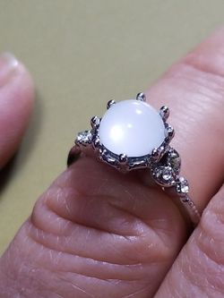 Gorgeous WOMAN'S moon stone wedding ring size7.0