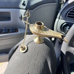 vintage pre 1900s aladdin oil lamp 