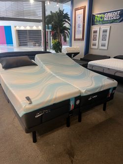 Tempur luxe breeze 2.0 firm split king mattress set $2000🔥
