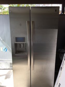 Kenmore elite side by side digital pantalla de 10”