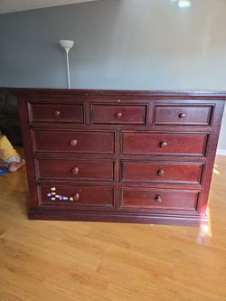 FREE Dresser , super clean