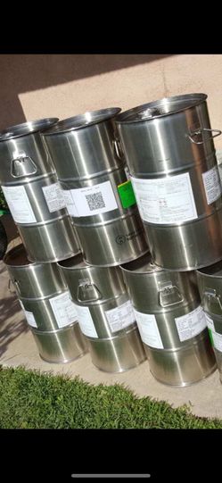 7 gallons stainless steel metal Drums with handle $35 each