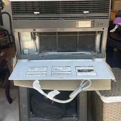 Window AC Unit