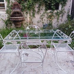 French wrought iron antique patio 5pc set, garden seating.