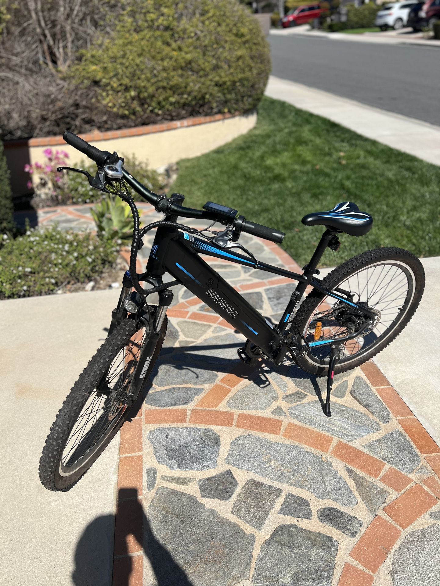 Macwheel Electric Mountain Bike - 36V 250W Motor, 27.5” Wheels, Great Condition! ⚡