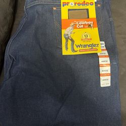 PR Rodeo  Wrangler Jeans. Cowboy Cut