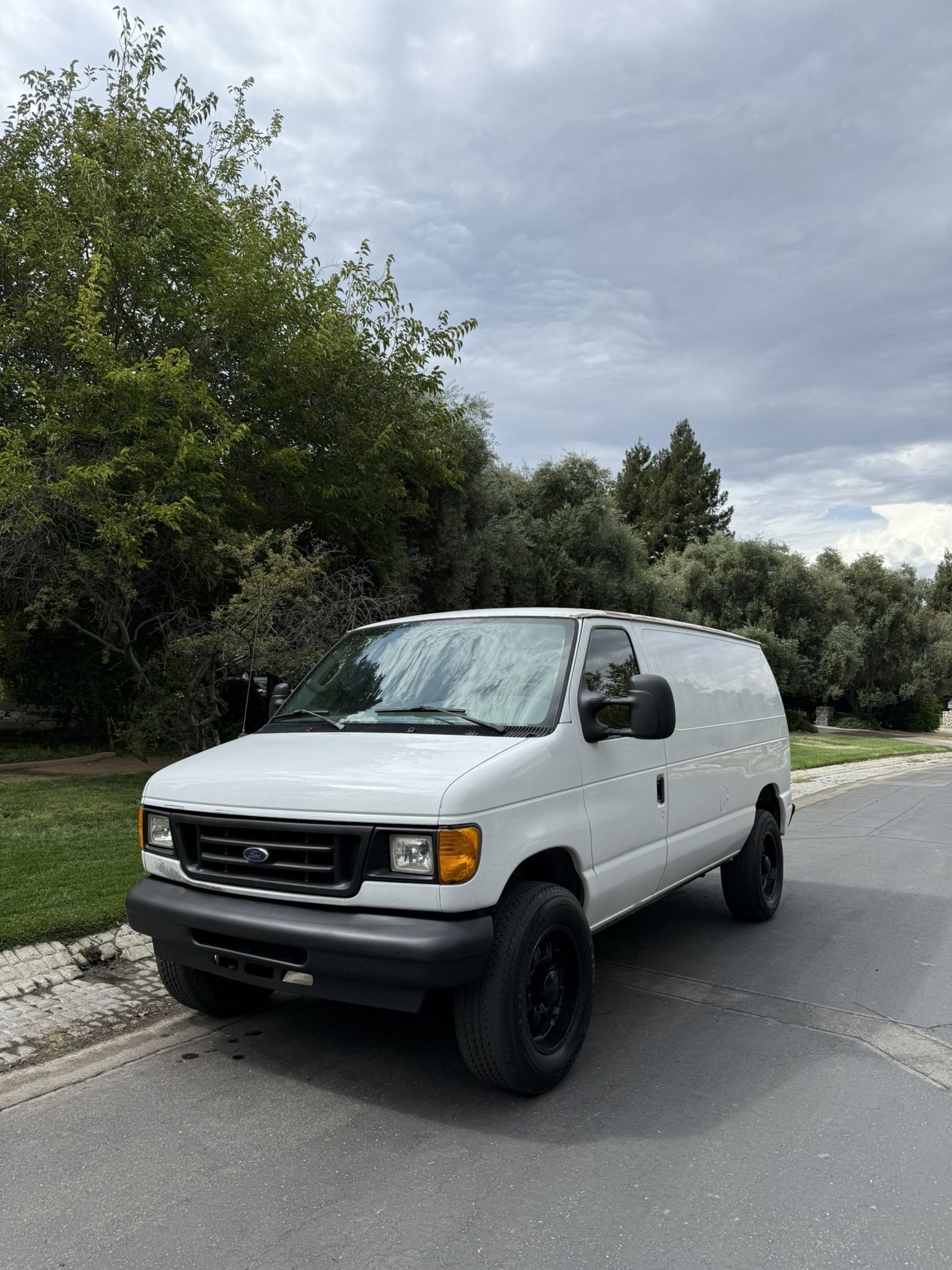 Ford E250