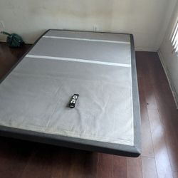 Adjustable Bed Frame (Queen)