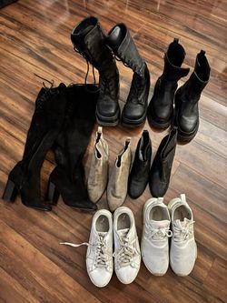 Selling Many shoes