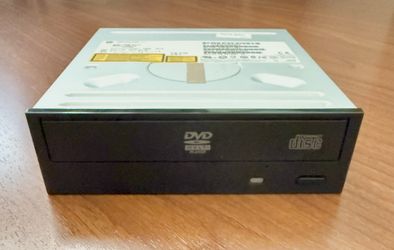HP Dvd-rom Internal SATA Drive Model Dh41n HP Part No 575781-201 (16X SPEED)