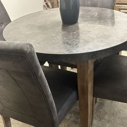 Bob’s Furniture Faux Marble Dinning  Table